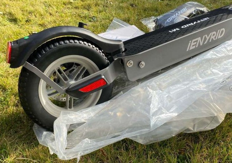 AKTION Scooter mit Blinker inklusive Tasche 500 Watt Motor und 12AH Batterie